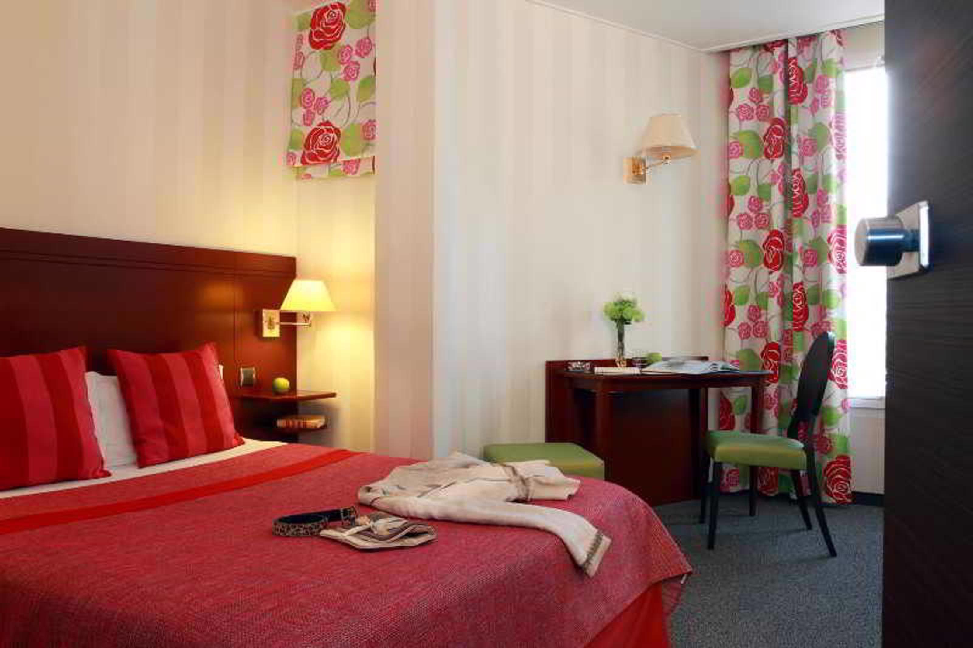 לוולואה פרה Hotel Espace Champerret מראה חיצוני תמונה