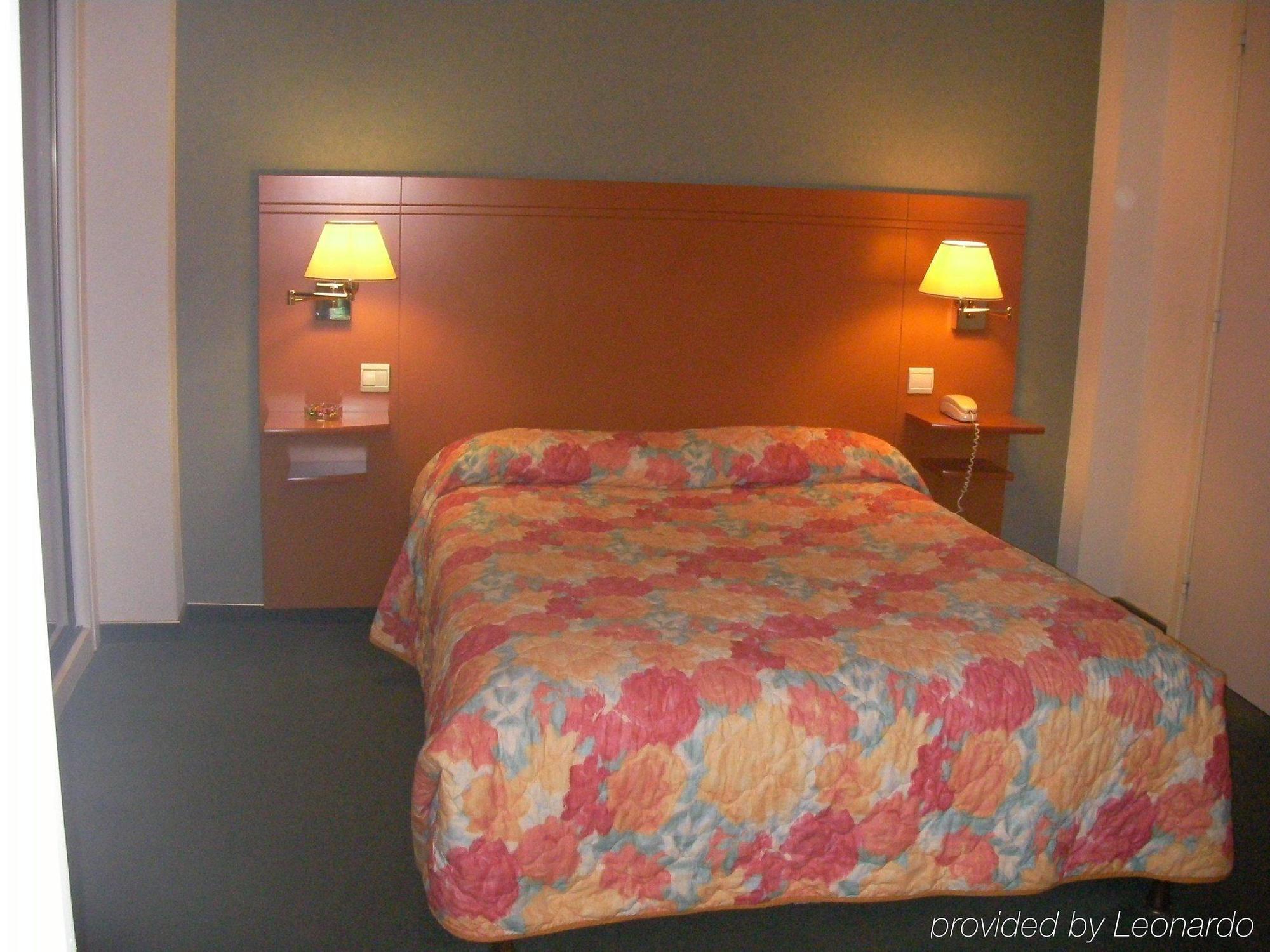 לוולואה פרה Hotel Espace Champerret מראה חיצוני תמונה
