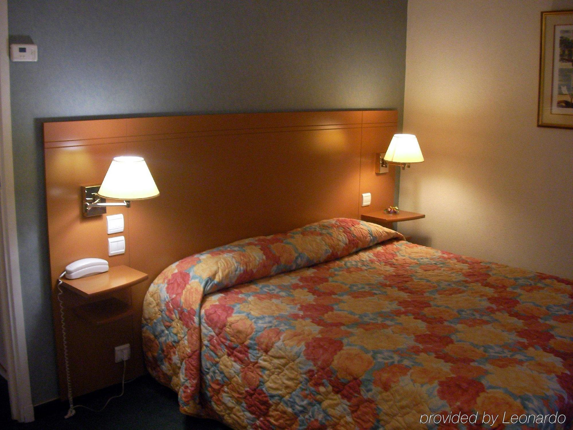 לוולואה פרה Hotel Espace Champerret מראה חיצוני תמונה