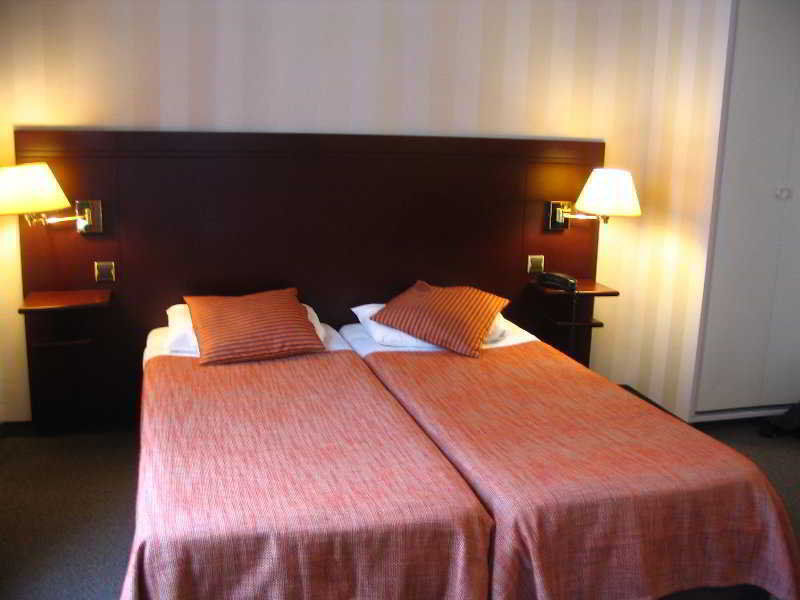 לוולואה פרה Hotel Espace Champerret מראה חיצוני תמונה